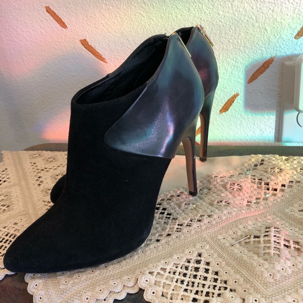 Velvet & faux leather heel booties size 8 w/ 3.75 heels